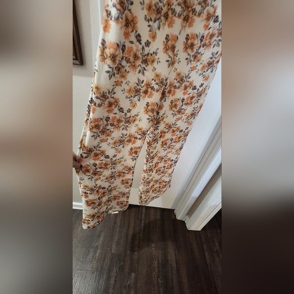 Ali &Jay Romper - Picture 9 of 9